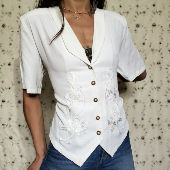 Vintage White Blouses